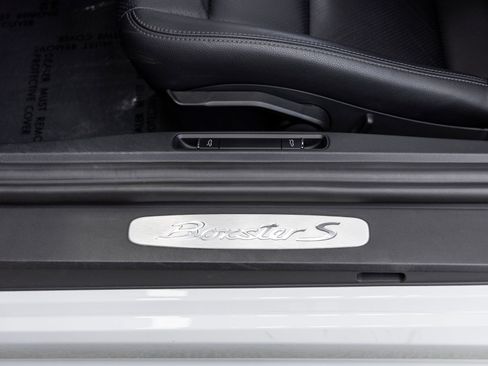 Certified 2024 Porsche 718 Boxster S RWD image 35