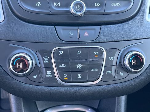 Used 2024 Chevrolet Malibu LT FWD image 19