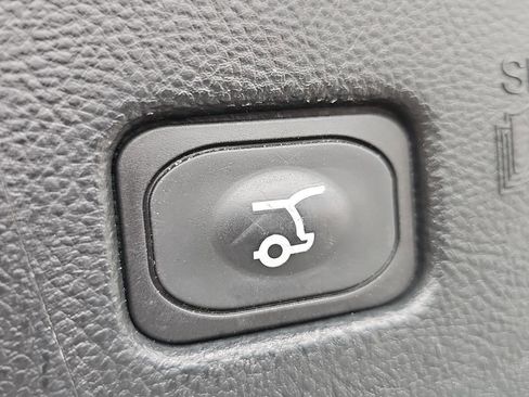 Used 2021 Ford Edge ST w/ Equipment Group 401A AWD/4WD image 30