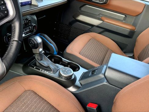 Used 2022 Ford Bronco Outer Banks image 14