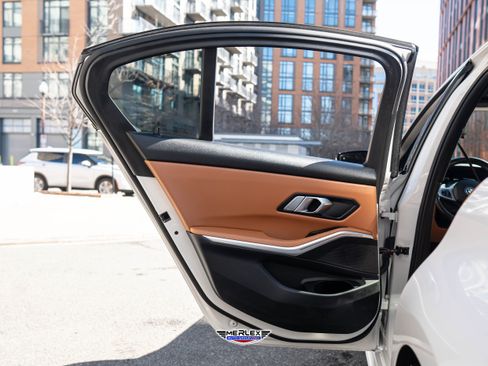 Used 2022 BMW 330e xDrive w/ M Sport Package image 47