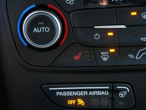 Used 2019 Ford Escape Titanium image 27