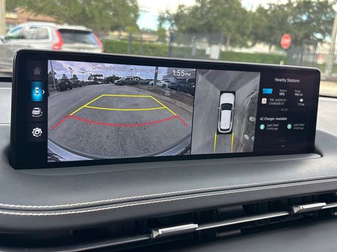 Used 2023 Genesis Electrified GV70 w/ Prestige Package image 37