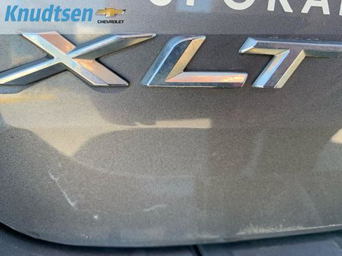 Used 2021 Ford Explorer XLT w/ Equipment Group 202A AWD/4WD image 10