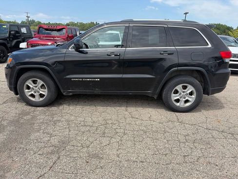 Used 2014 Jeep Grand Cherokee Laredo w/ Quick Order Package 23E AWD/4WD image 9