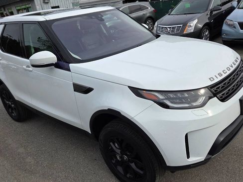 Used 2019 Land Rover Discovery SE AWD/4WD image 18