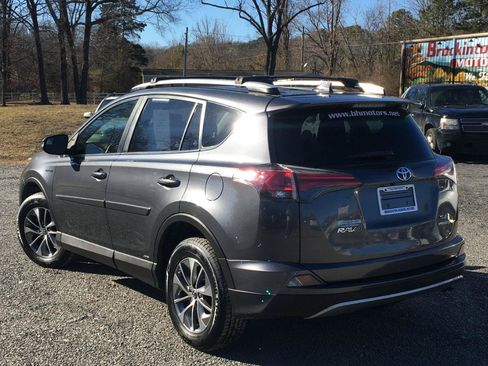 Used 2016 Toyota RAV4 XLE AWD/4WD image 3