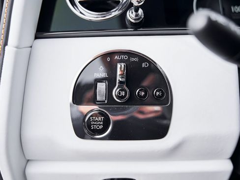 Used 2026 Rolls-Royce Cullinan AWD/4WD image 61