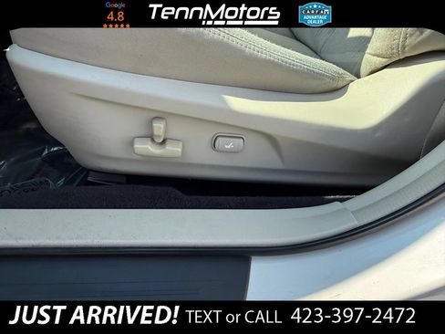 Used 2010 Subaru Legacy 2.5i Premium AWD/4WD image 11