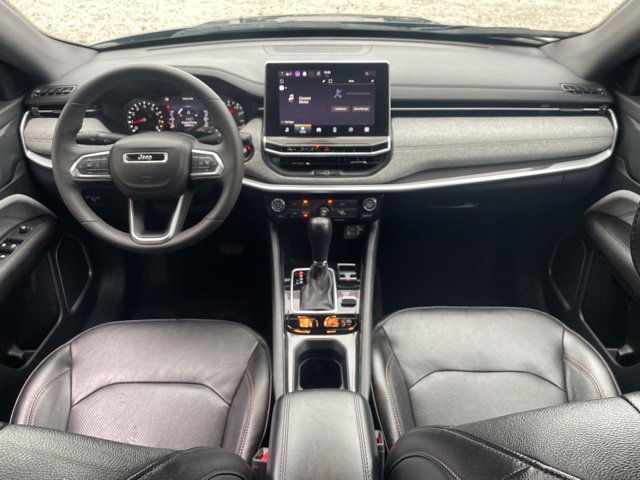 Used 2023 Jeep Compass Latitude AWD/4WD image 22