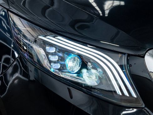 Used 2020 Mercedes-Benz Metris Passenger image 19