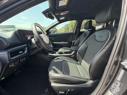 Used 2025 Kia K4 EX w/ GT-Line Sunroof Package FWD image 23