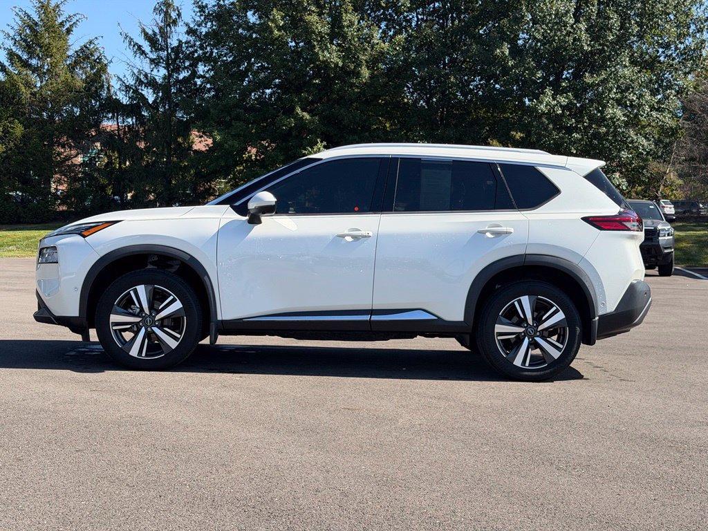 Used 2023 Nissan Rogue SL w/ SL Premium Package AWD/4WD image 3