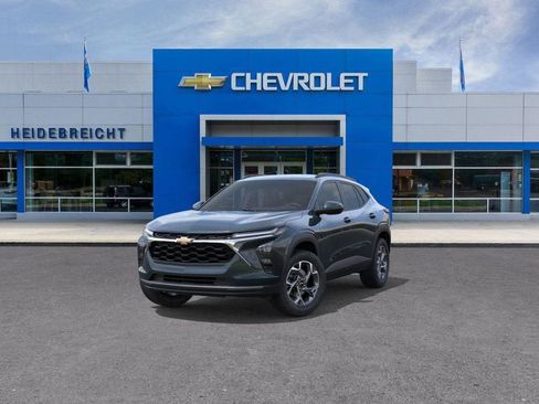 New 2026 Chevrolet Trax LT image 8