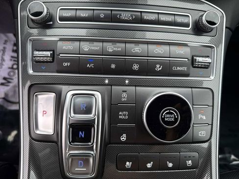 Used 2023 Hyundai Santa Fe Limited image 23