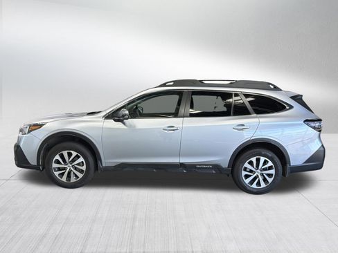 Used 2020 Subaru Outback Premium w/ Popular Package #1 AWD/4WD image 4