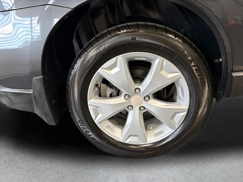 Used 2015 Subaru Forester 2.5i w/ Alloy Wheel Package AWD/4WD image 31