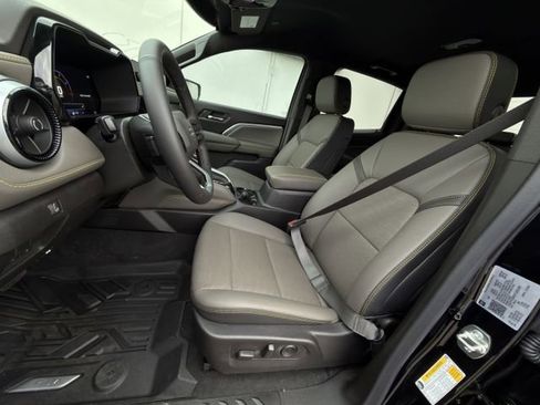 New 2026 Chevrolet Colorado ZR2 w/ Technology Package AWD/4WD image 17