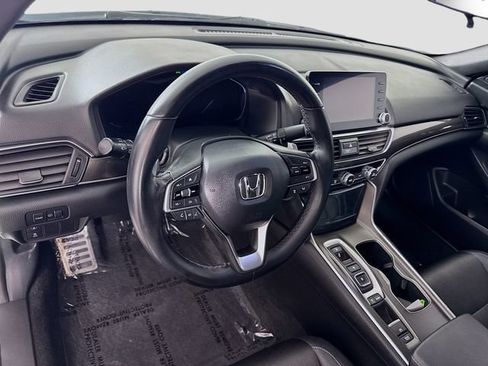 Used 2020 Honda Accord Sport image 9
