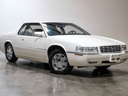 Used 2000 Cadillac Eldorado ESC w/ Comfort/Convenience Pkg image 7