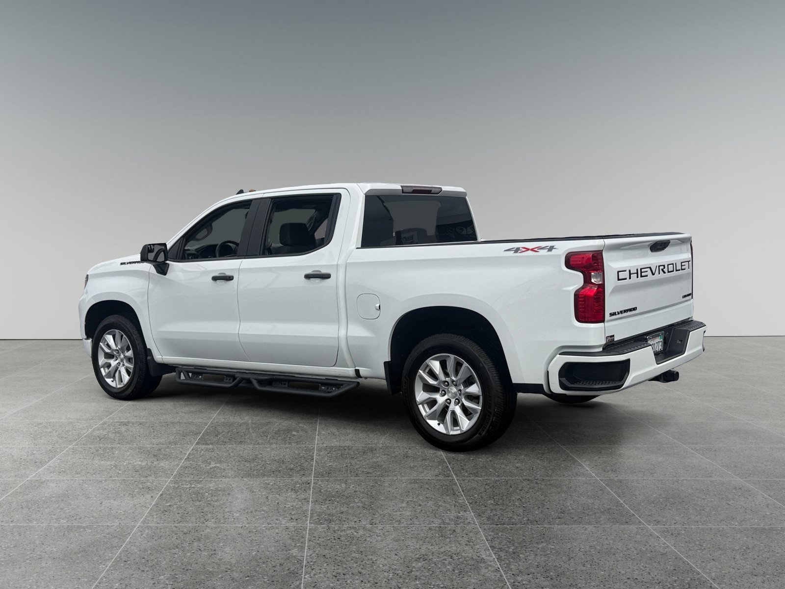 Used 2022 Chevrolet Silverado 1500 Custom w/ LPO, Dark Essentials Package AWD/4WD image 3