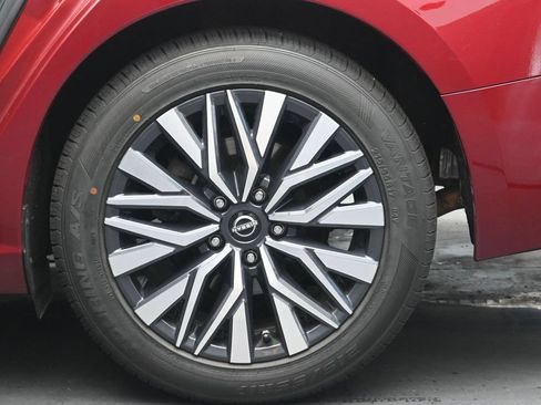 Used 2025 Nissan Altima 2.5 SV FWD image 28