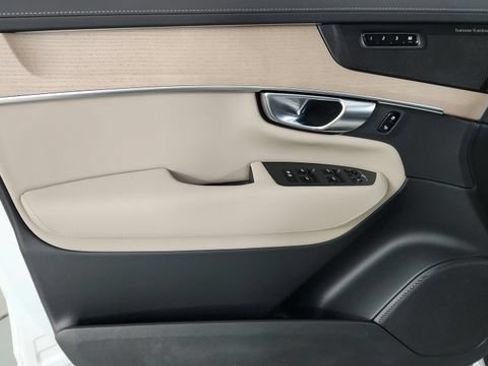 Certified 2026 Volvo XC90 B6 Ultra w/ Protection Package AWD/4WD image 9