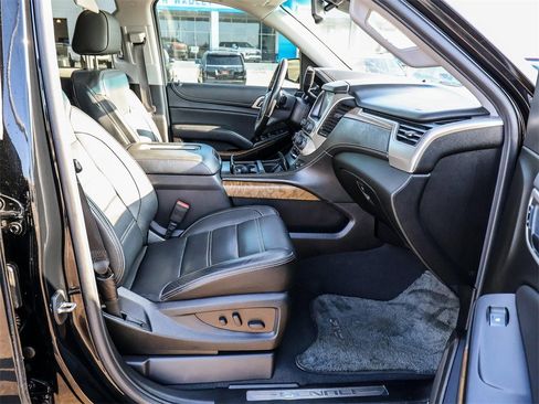 Used 2019 GMC Yukon Denali w/ Denali Ultimate Package image 17