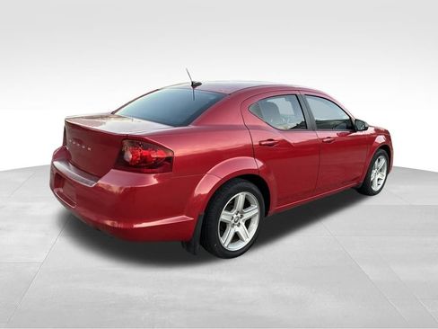 Used 2013 Dodge Avenger SE image 5