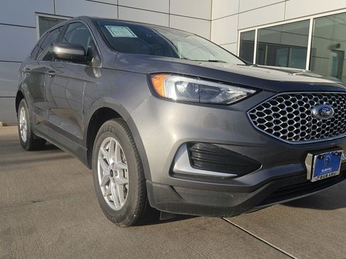 Used 2024 Ford Edge SEL AWD/4WD image 4