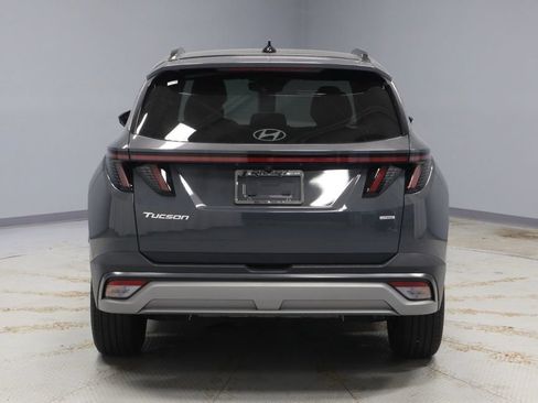 Certified 2025 Hyundai Tucson Limited AWD/4WD image 14