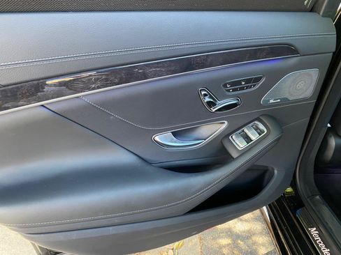 Used 2016 Mercedes-Benz S 550 Sedan image 32
