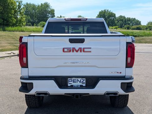 Used 2023 GMC Sierra 1500 AT4 w/ AT4 Premium Package AWD/4WD image 6