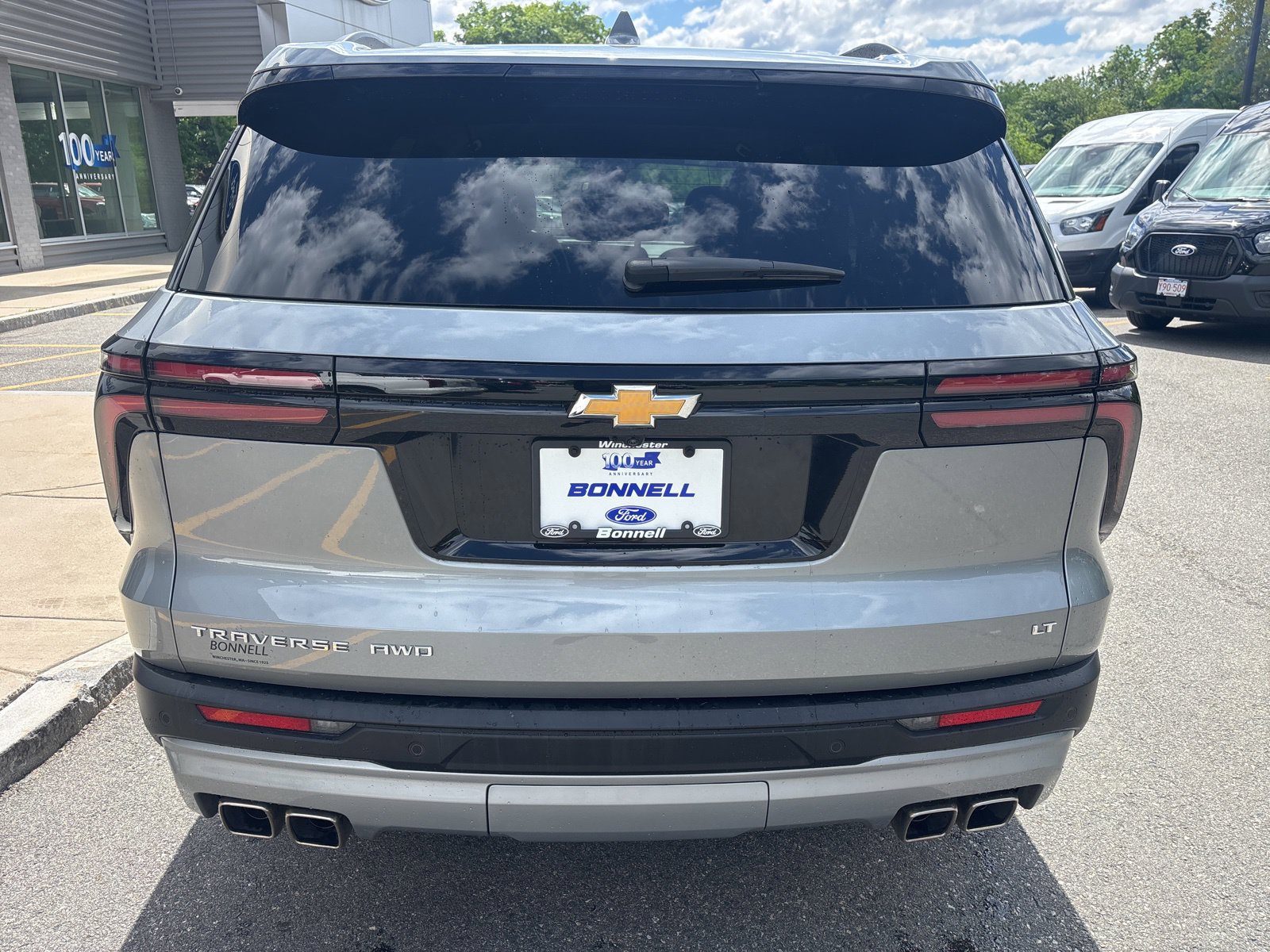 Used 2024 Chevrolet Traverse LT AWD/4WD image 4