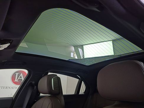 New 2026 BMW 740i xDrive w/ Premium Package image 18