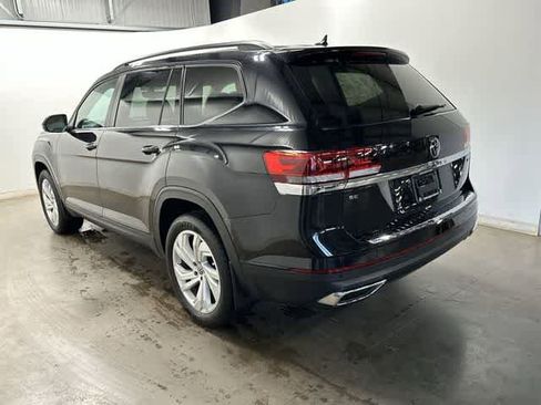 Certified 2023 Volkswagen Atlas SE image 32