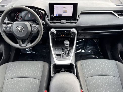 Used 2023 Toyota RAV4 XLE AWD/4WD image 12