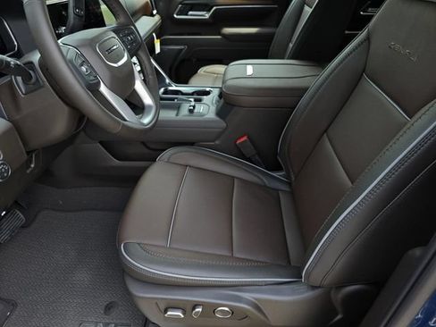 New 2026 GMC Sierra 2500 Denali w/ Denali Reserve Package AWD/4WD image 21