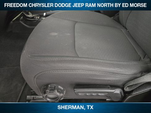 Used 2022 Jeep Wrangler Unlimited Sahara image 18