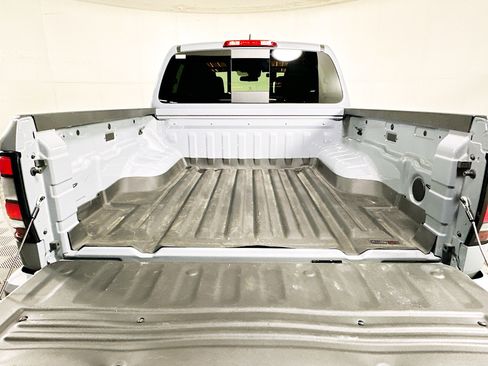 Used 2024 Nissan Frontier Pro-X w/ Technology Package image 31