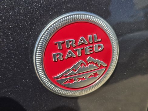 Used 2018 Jeep Grand Cherokee Trailhawk w/ Trailhawk Luxury Group AWD/4WD image 8