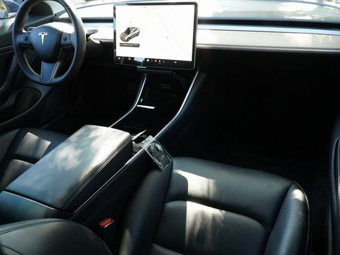 Used 2020 Tesla Model 3 Long Range image 13