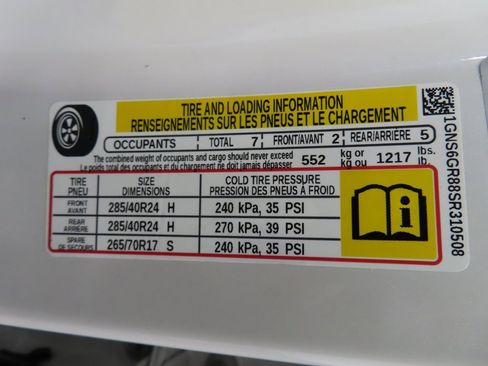 Used 2025 Chevrolet Suburban High Country image 60