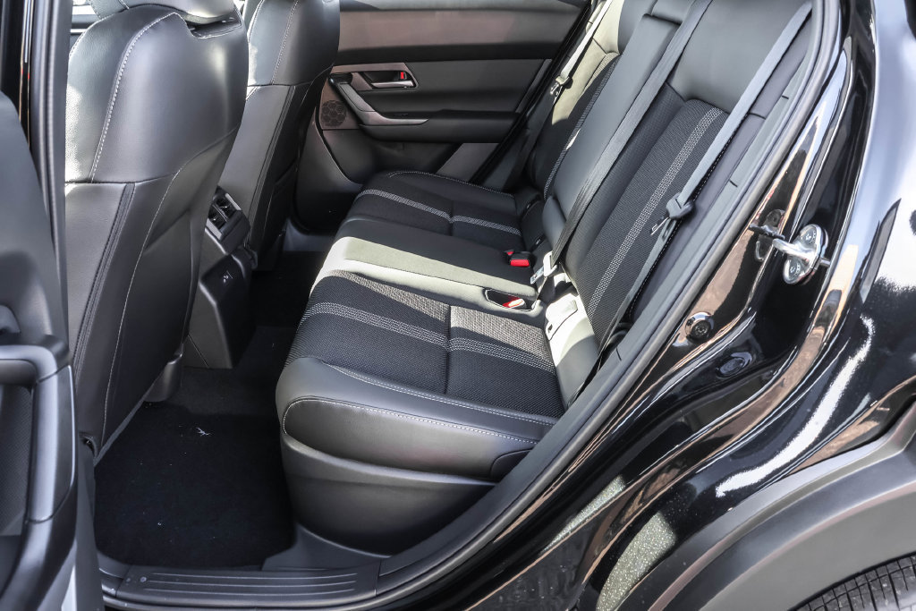 Used 2026 MAZDA CX-50 2.5 Hybrid w/ Weather Package AWD/4WD image 30