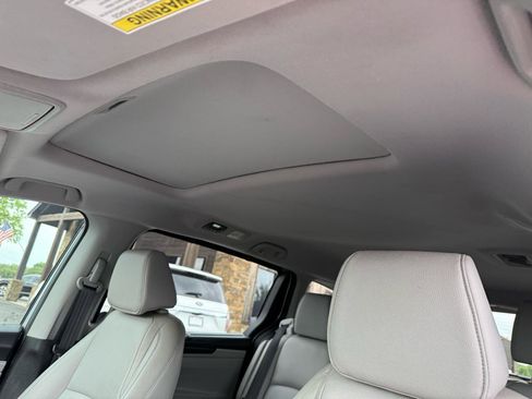 Used 2018 Honda Odyssey EX-L image 61