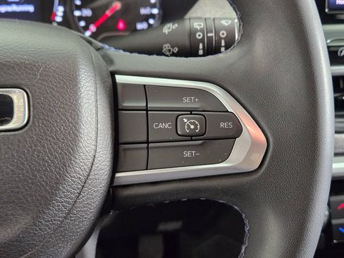 Used 2022 Jeep Compass Latitude FWD image 27