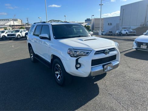 Used 2022 Toyota 4Runner TRD Off-Road Premium AWD/4WD image 2