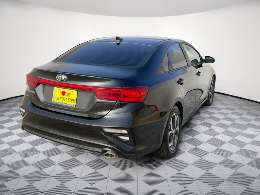 Used 2021 Kia Forte LXS FWD image 9