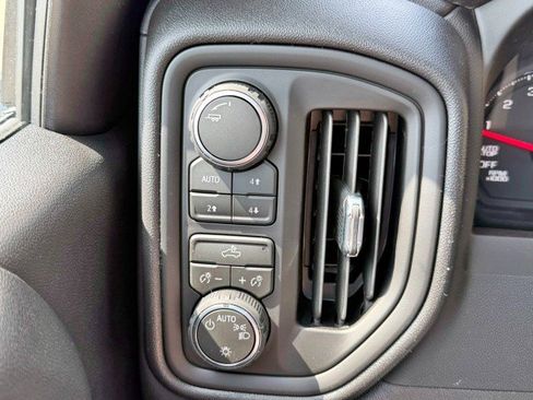 New 2026 Chevrolet Silverado 1500 Custom Trail Boss w/ LPO, Dark Essentials Package image 19