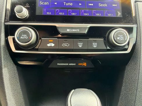 Used 2019 Honda Civic Sport image 25